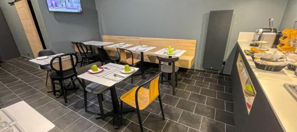 50m² Apartment in Paris, France No. 1883 2