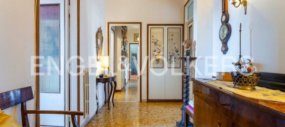 3 bedrooms Apartment in Florence, Italy No. 132112 22