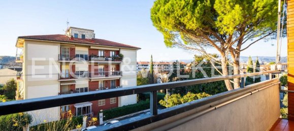 3 bedrooms Apartment in Florence, Italy No. 132112 28