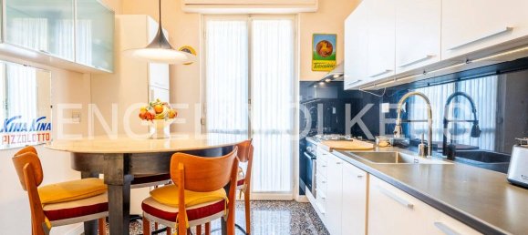 3 bedrooms Apartment in Florence, Italy No. 132112 9