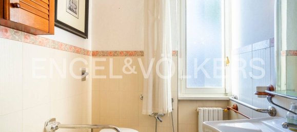 3 bedrooms Apartment in Florence, Italy No. 132112 18
