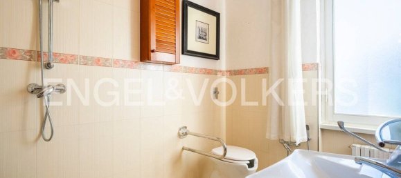 3 bedrooms Apartment in Florence, Italy No. 132112 17