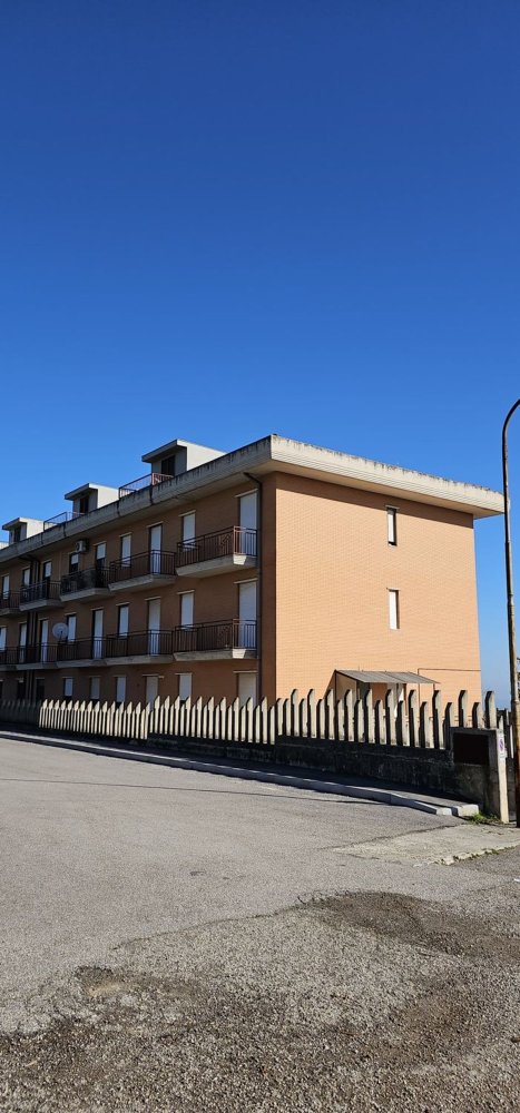 6 chambres Appartement à Casalnuovo Monterotaro, Italy No. 364727