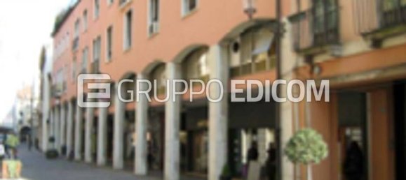 255m² Commercial property in Padua, Italy No. 365052 2