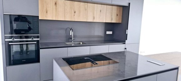 Квартира с 2 спальнями в Фуэнхирола, Испания № 179975 4