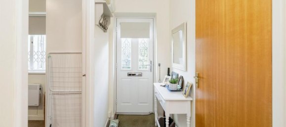 2 bedrooms Bungalow in Bushey, United Kingdom No. 6243 10