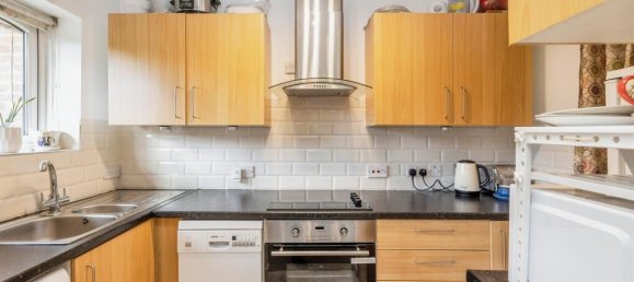 2 bedrooms Bungalow in Bushey, United Kingdom No. 6243 15