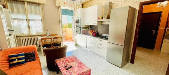 3 Schlafzimmer Wohnung in Monza, Italy, Nr. 356619 2