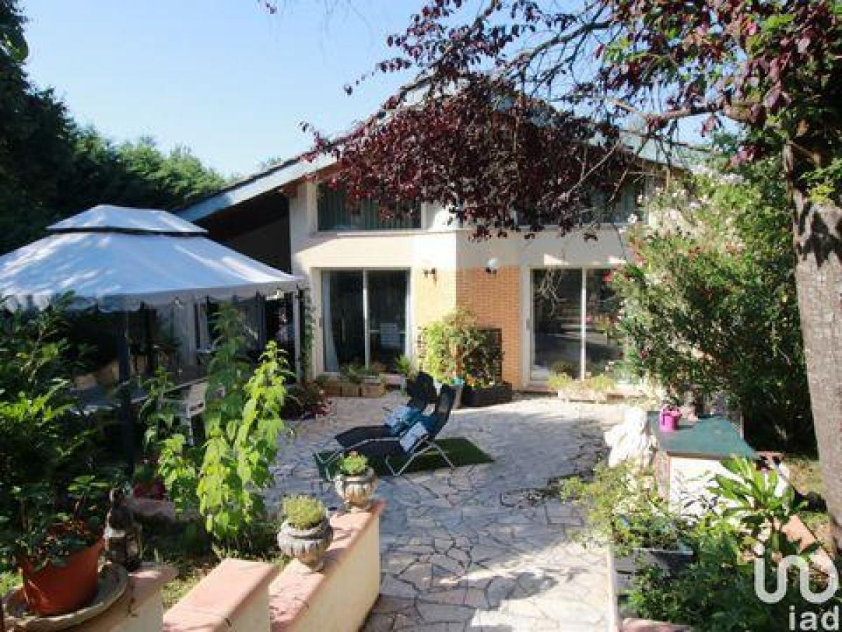 Casa T4 em Naves, France N.º 29336