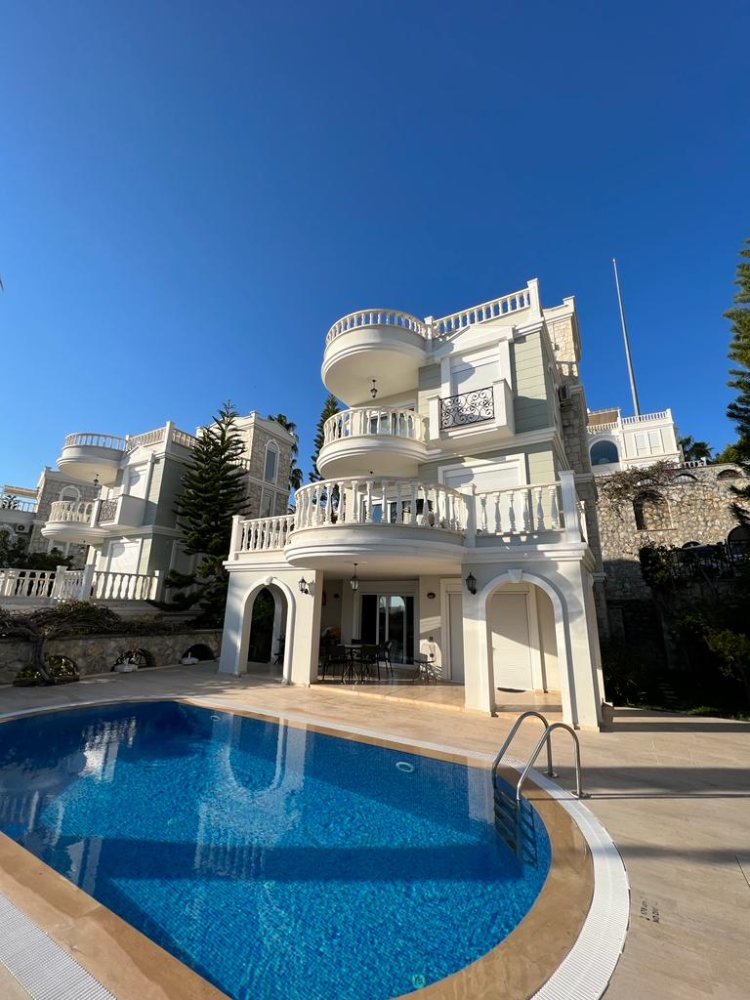 Вилла 4+1 в Аланья, Турция № 10906