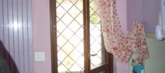 Apartamento de 3 dormitorios en Pomezia, Italy No. 205978 15