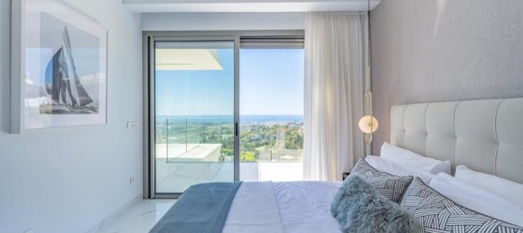 Apartamento de 3 dormitorios en La Quinta, Spain No. 177900 14