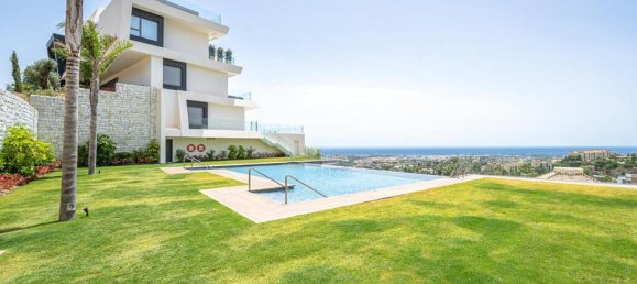 Apartamento de 3 dormitorios en La Quinta, Spain No. 177900 37