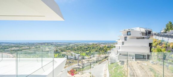 Apartamento de 3 dormitorios en La Quinta, Spain No. 177900 35