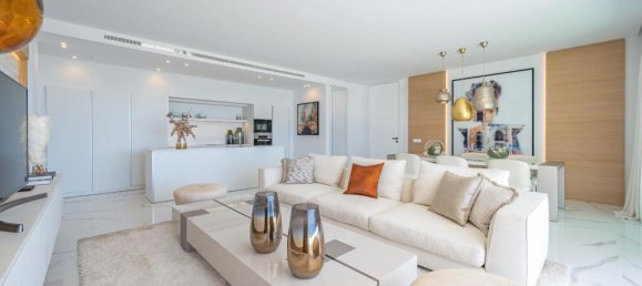 Apartamento de 3 dormitorios en La Quinta, Spain No. 177900 5