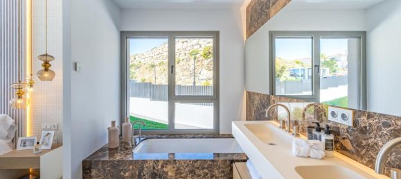 Apartamento de 3 dormitorios en La Quinta, Spain No. 177900 24