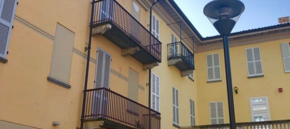 3-salle Appartement à Voghera, Italy No. 92023 3