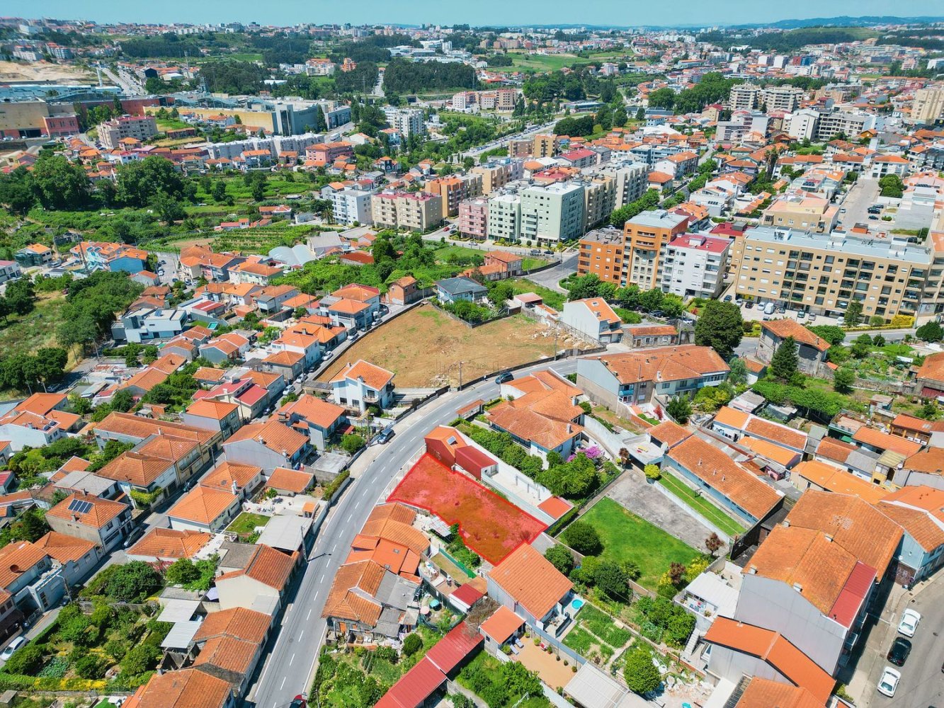 Terreno en Rio Tinto, Portugal No. 313194