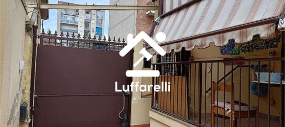 4 rooms Apartment in Turin, Italy No. 50579 11