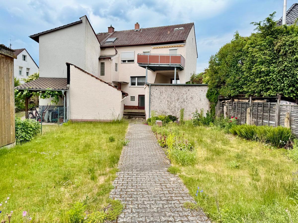 Adosado de 6 habitaciónes en Darmstadt-Dieburg, Germany No. 127444