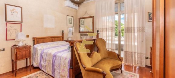 Casa de 3 habitaciónes en Valenza, Italy No. 177155 30