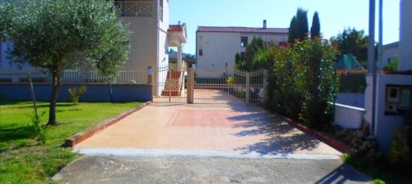 Propiedad comercial de 5 dormitorios en Vasilika, Greece No. 5991 2
