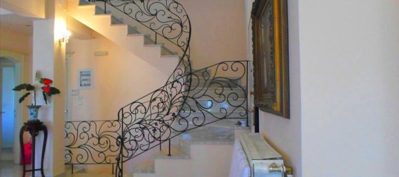 Propiedad comercial de 5 dormitorios en Vasilika, Greece No. 5991 26