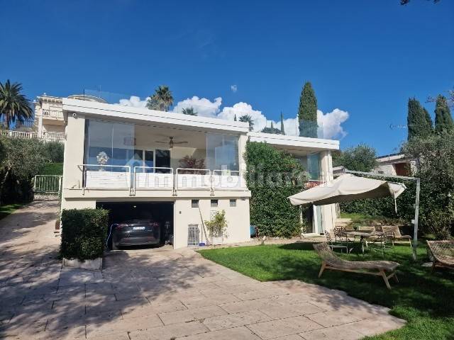 3 bedrooms Villa in San Felice del Benaco, Italy No. 128197