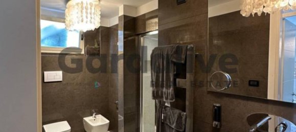 3 bedrooms Villa in San Felice del Benaco, Italy No. 128197 10