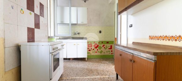 3-salle Maison à Sonnino, Italy No. 4811 31