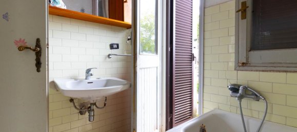 3-salle Maison à Sonnino, Italy No. 4811 7