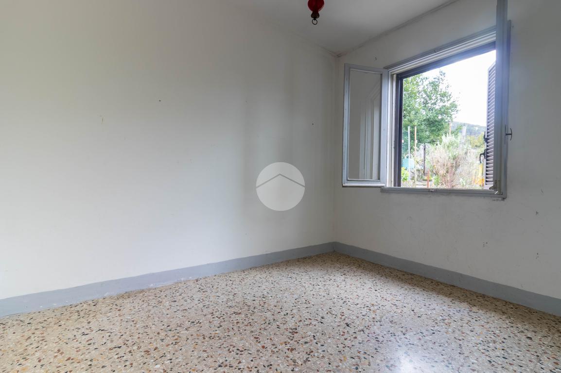 3-salle Maison à Sonnino, Italy No. 4811