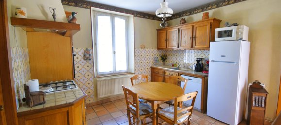 2 bedrooms House in Luplante, France No. 58415 3