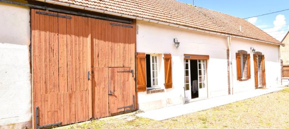 2 bedrooms House in Luplante, France No. 58415 8