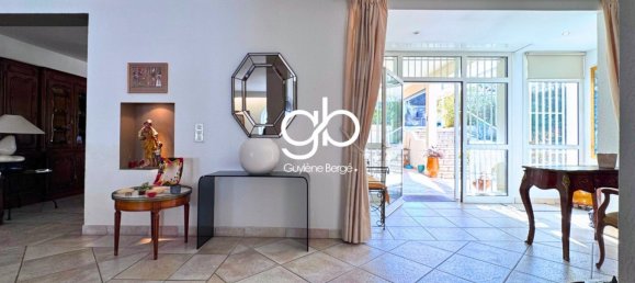 4 bedrooms Villa in Montpellier, France No. 294489 4