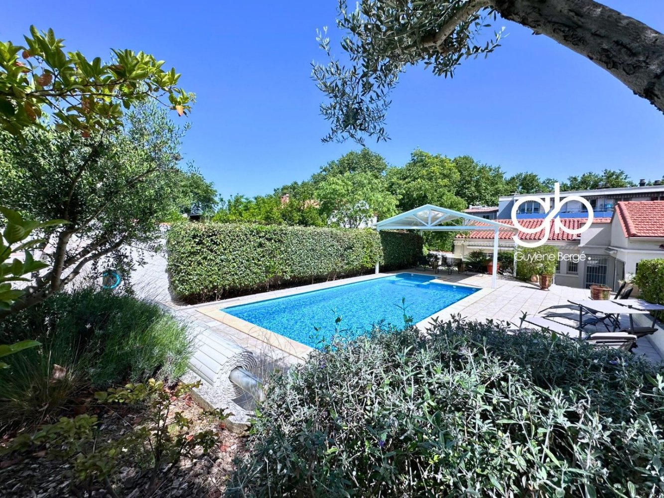 4 bedrooms Villa in Montpellier, France No. 294489