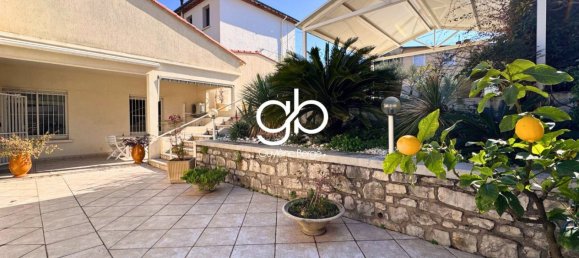 4 bedrooms Villa in Montpellier, France No. 294489 3