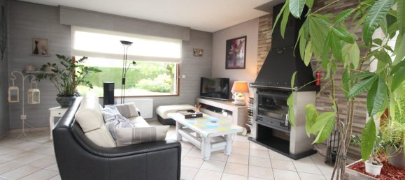 3 Schlafzimmer Haus in Attiches, France, Nr. 65907 5