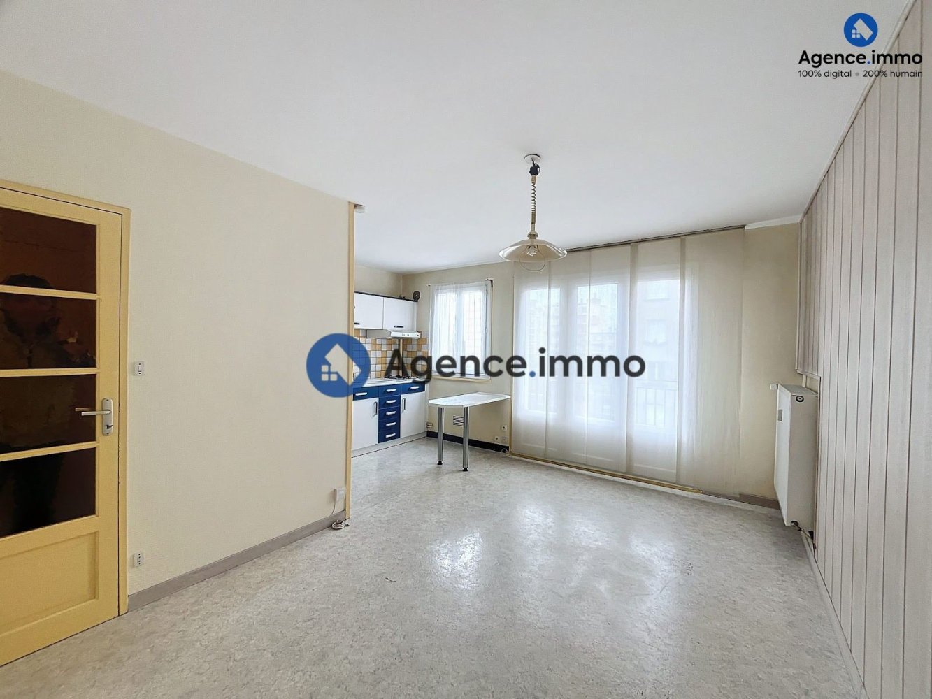 Studio in Tours, France, Nr. 74738