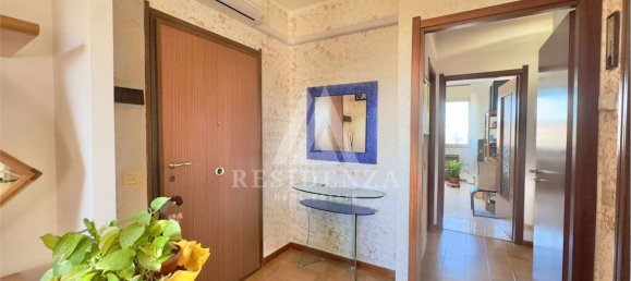 3-salle Appartement à Nova Milanese, Italy No. 186602 17