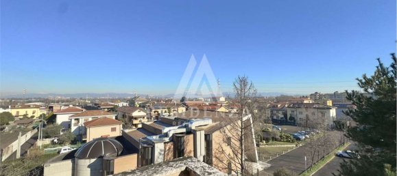 3-salle Appartement à Nova Milanese, Italy No. 186602 14