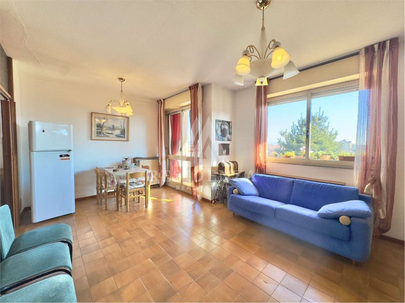 3-salle Appartement à Nova Milanese, Italy No. 186602