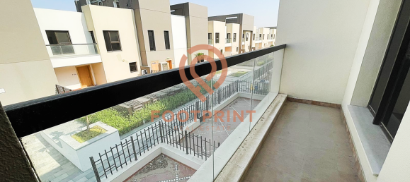 3 bedrooms Townhouse in International City, UAE No. 24329 2