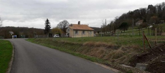2 bedrooms House in Montclar, France No. 16942 2