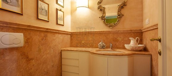4 bedrooms Villa in Lucca, Italy No. 229158 17
