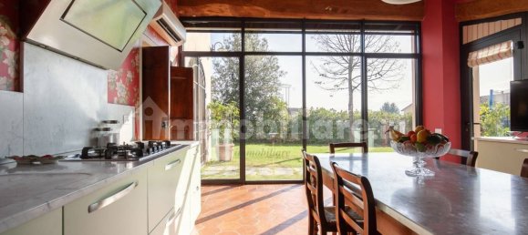 4 bedrooms Villa in Lucca, Italy No. 229158 6