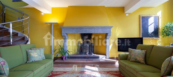 4 bedrooms Villa in Lucca, Italy No. 229158 5