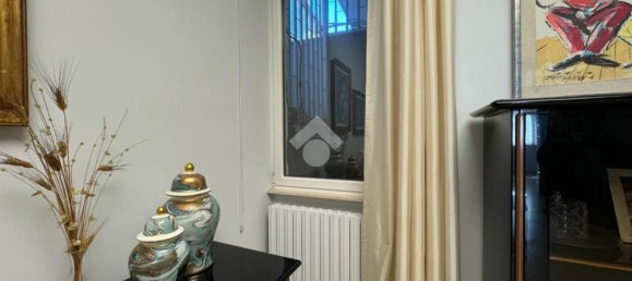 Apartamento de 4 divisões em Bari, Italy N.º 65932 11