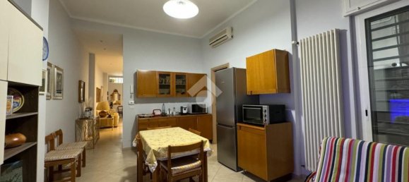 Apartamento de 4 divisões em Bari, Italy N.º 65932 28