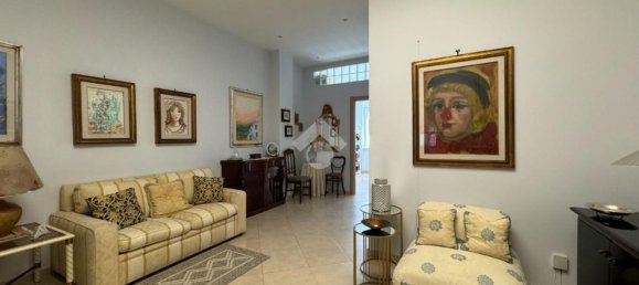 Apartamento de 4 divisões em Bari, Italy N.º 65932 10